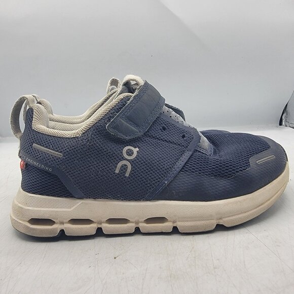 On Cloud Cloudplay Kids 12K Blue Athletic Sneakers School Casual Walking Out - Picture 14 of 14